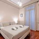 Palazzo Borgia Ai Banchi Vecchi Apartment *